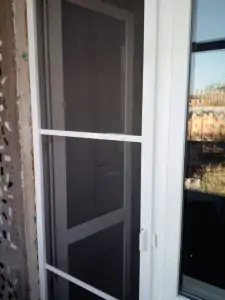 Москитная дверь от завода Горница