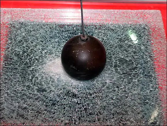 Ударопрочное (триплекс) стекло