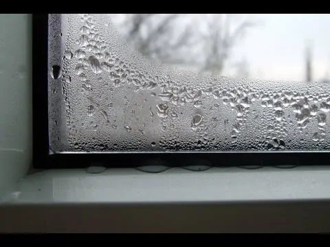 Почему запотевают окна