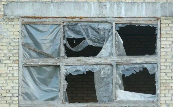Пластиковые окна. Почему появляются сквозняки?