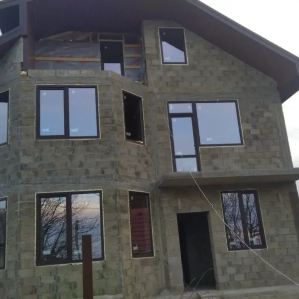 Остекление дома в Усатовой балке под Анапой из профиля ELEX и стеклопакета Solar