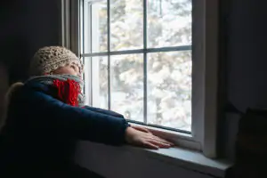 Идеи защиты от сквозняков для вашего дома этой зимой своими руками