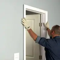 Как установить межкомнатные двери