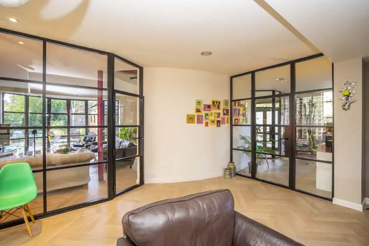 Изящество и минимализм: главные тенденции межкомнатных дверей на 2024 год