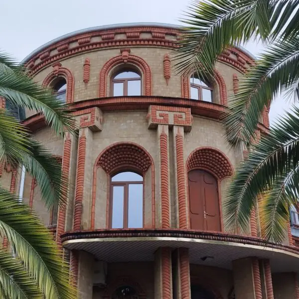 Остекление частного дома в центре г.Сочи